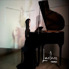 Download Lagu Putri Ariani - Loneliness.mp3 Terbaru