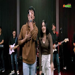 Download Lagu Sasya Arkhisna - Gelombang Asmoro Ft Widhi Arjuna.mp3 Terbaru